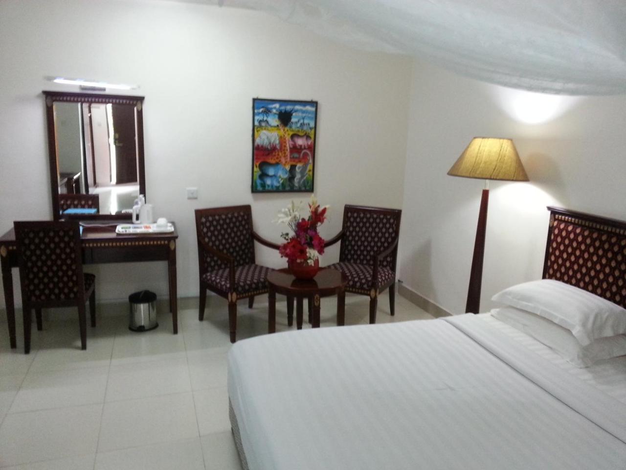 โอเชียนิก เบย์ โฮเต็ล แอนด์ รีสอร์ต Hotel บากาโมโย ภายนอก รูปภาพ